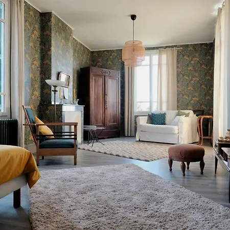 Spacieux Independant Dans Maison