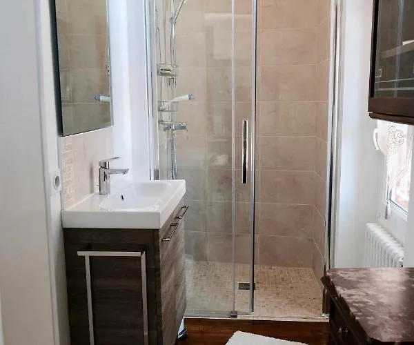 Spacieux Indépendant Dans Maison